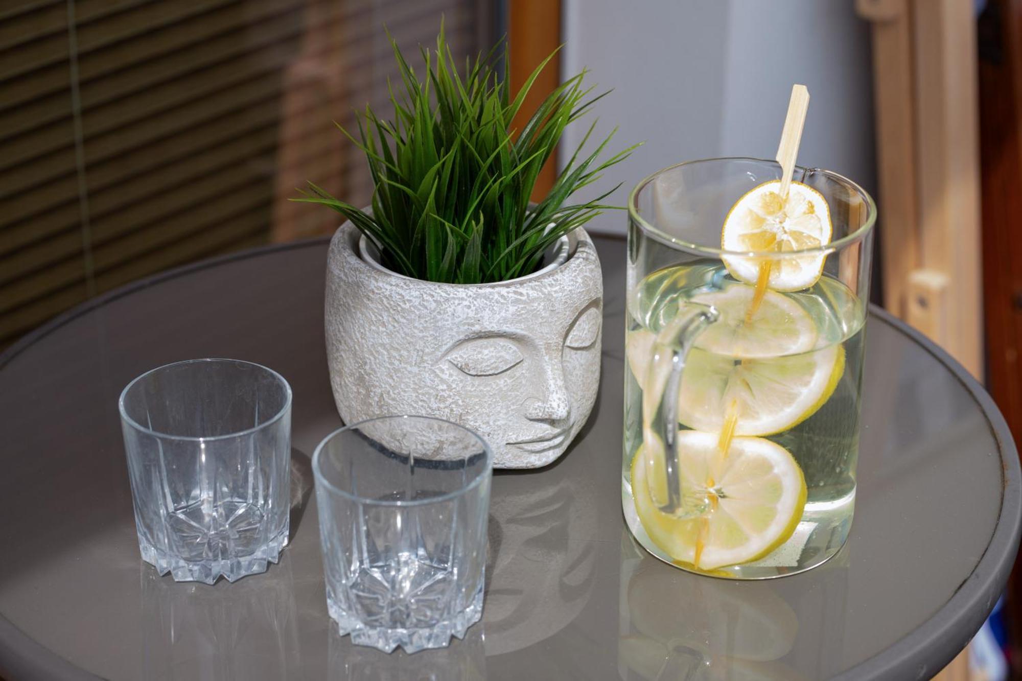 Batorego 7 Apartament With Terrace & Parking Downtown Gdynia By Renters Buitenkant foto