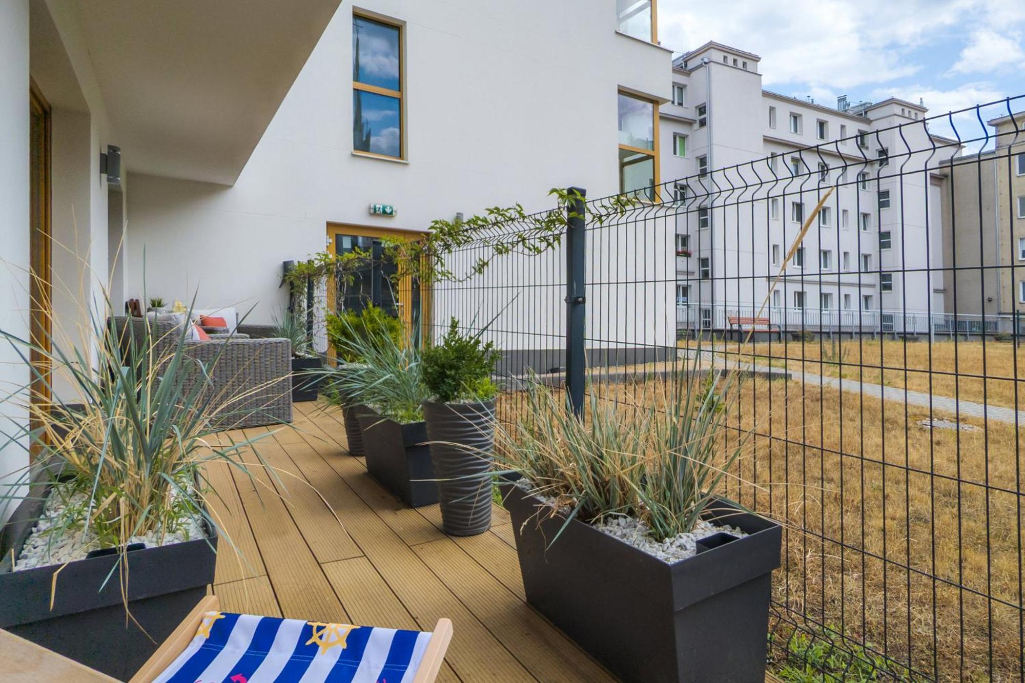 Batorego 7 Apartament With Terrace & Parking Downtown Gdynia By Renters Buitenkant foto